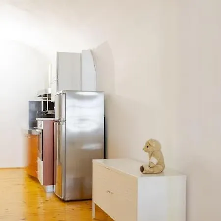 Apartment Artistic Quiet Crusader Street Ljubljana
