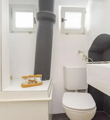 Apartman Artistic Quiet Crusader Street *